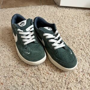 Nike SB Force 68 Green Sneakers